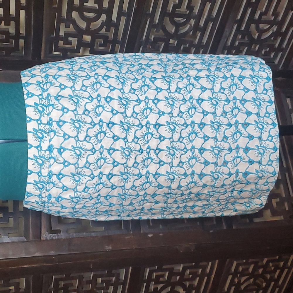 Talbot's size 4p white and turquoise lace skirt